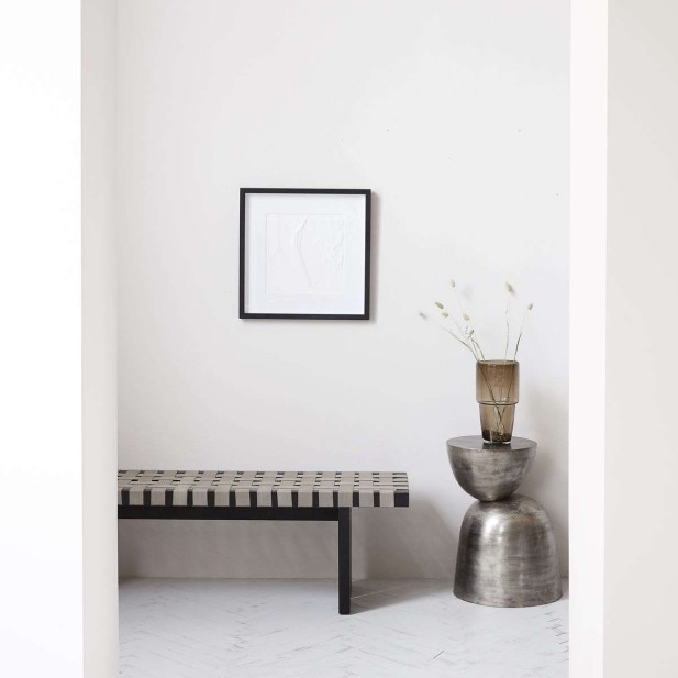 Mesa Auxiliar HEENA, Metal Plata - House Doctor. Vackart Mesa Auxiliar HEENA, Metal Plata - House Doctor. Vackart