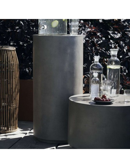 Pedestal OUT 76 cm Alto, Hormigón Gris - House Doctor. Vackart