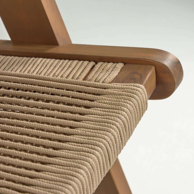 Sillón Geralda acacia/acabado oscuro - Kave Home; Vackart. CC2096J12