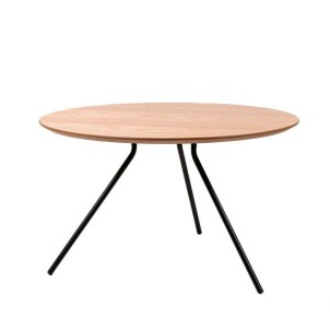 Mesa de Centro MÅNEDD Ø75 cm, Chapa Roble / Metal - Vackart. Las originales y exclusivas mesas de diseño nórdico en Vackart, tu tienda de diseño online.