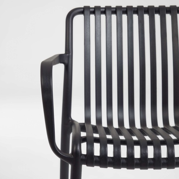 Silla con Brazos ISABELLINI, Plástico Negro - Kave Home. Vackart