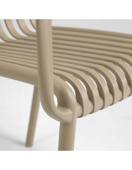 Silla con Brazos ISABELLINI, Plástico Beige - Kave Home. Vackart