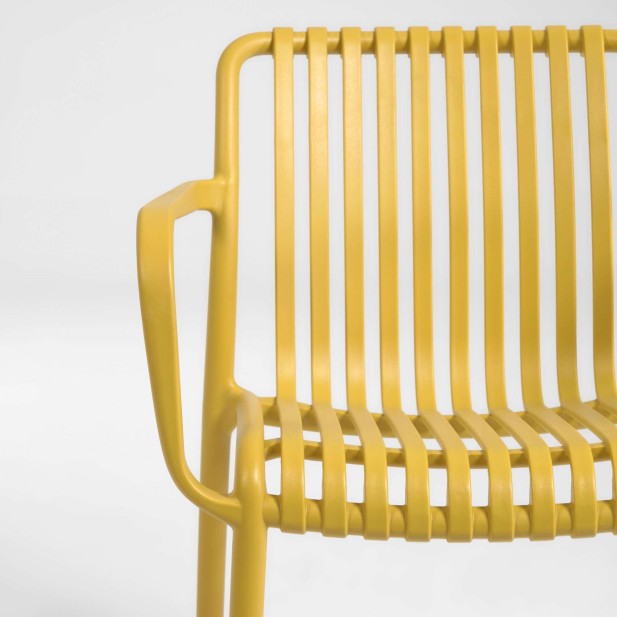 Silla con Brazos ISABELLINI, Plástico Amarillo - Kave Home. Vackart Silla con Brazos ISABELLINI, Plástico Amarillo - Kave Home. Vackart