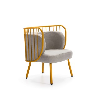 Butaca NABI, Metal Mostaza / Textil Gris Claro - Teulat. Las más exclusivas sillas de diseño nórdico, solo en Vackart tu tienda de diseño online.