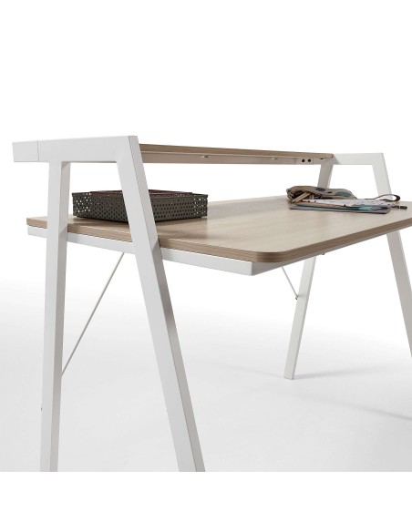 Escritorio AARHUS melamina natural/patas acero blanco 115 x 60 cm - Kave Home