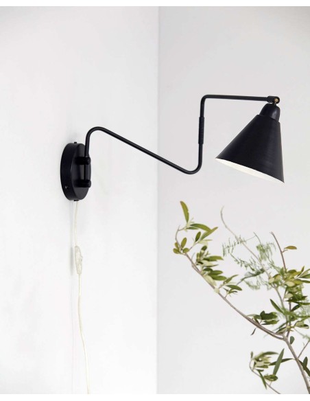 Lámpara de Pared GAME 70 cm Largo, Negro - House Doctor