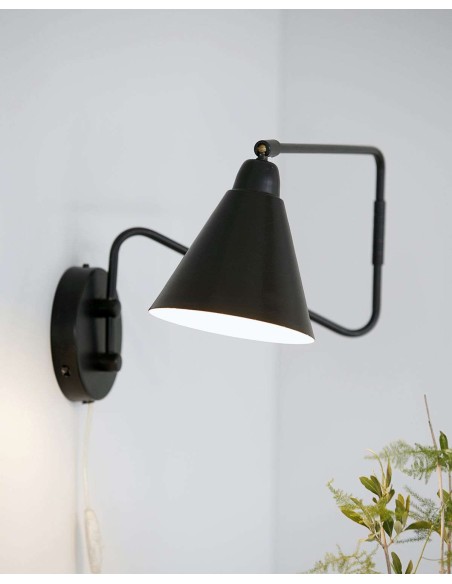 Lámpara de Pared GAME 70 cm Largo, Negro - House Doctor