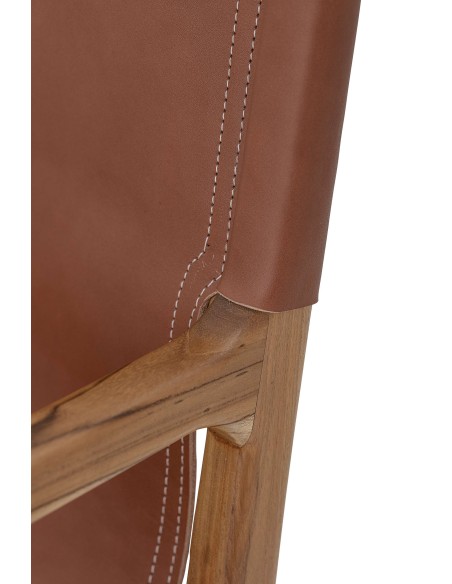 Silla con Brazos OLLIE, Teca Natural / Piel Marrón - Bloomingville. Vackart