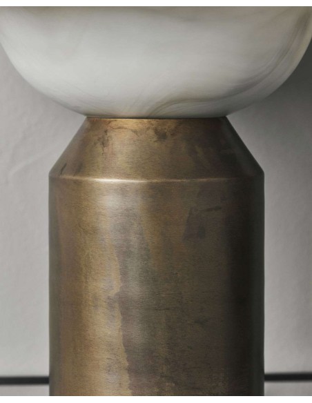 Lámpara de Sobremesa BIG FELLOW, Latón Antiguo / Negro - House Doctor. Vackart