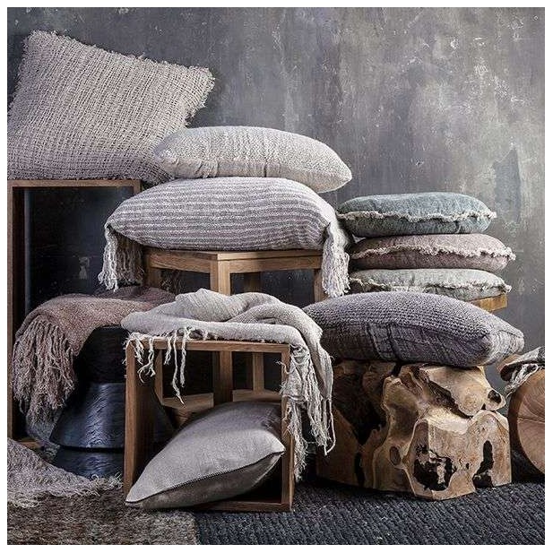 Taburete TOOR, Raíz Teca Natural - Dareels. Vackart