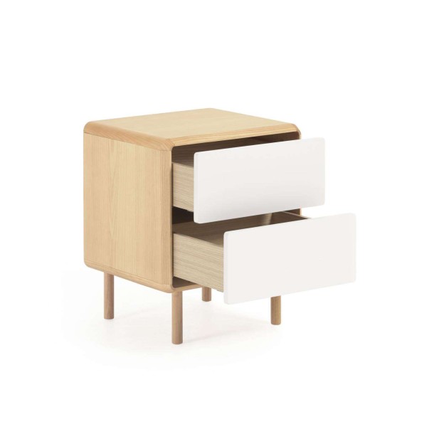 Mesita de noche Anielle de madera maciza y chapa de fresno 50 x 58,4 cm - Kave Home