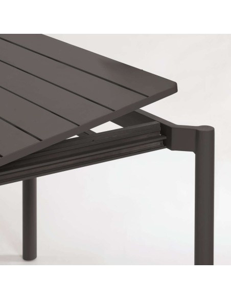 Mesa extensible de exterior Zaltana 140 (200) x 90 cm aluminio negro mate - Kave Home