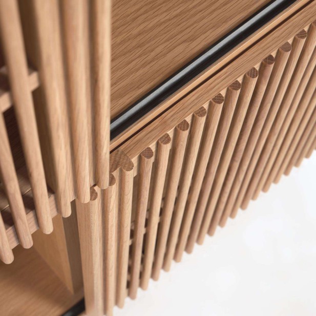 Estantería Beyla de madera maciza y chapa de roble 84,5 x 170 cm FSC 100% - Kave Home Estantería Beyla de madera maciza y chapa de roble 84,5 x 170 cm FSC 100% - Kave Home