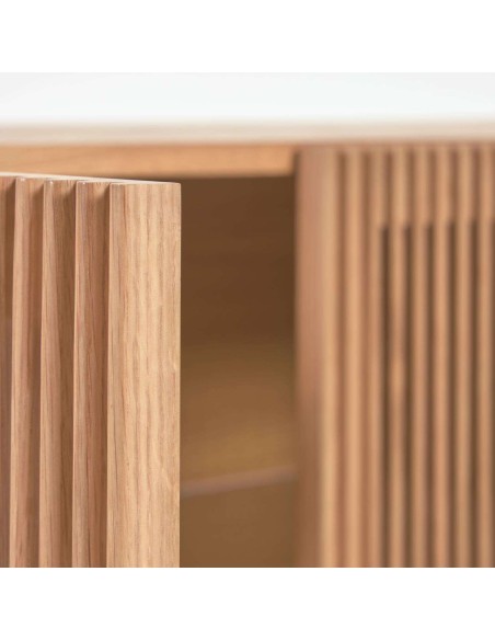 Aparador Beyla de madera maciza y chapa de roble 180 x 71,5 cm FSC 100 % - Kave Home
