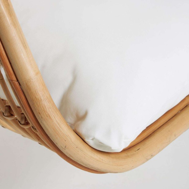 Sillón colgante con pie Ekaterina    - Kave Home