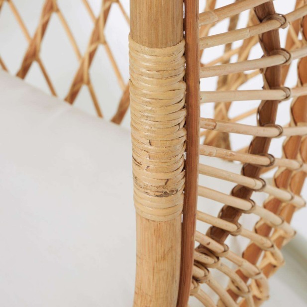 Sillón colgante con pie Ekaterina    - Kave Home