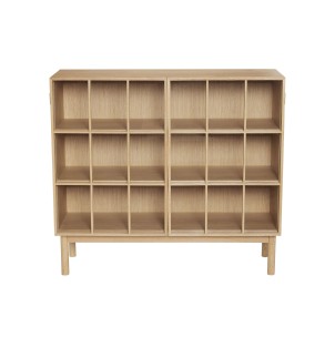 Vitrina SHOJI 90x100 cm, Roble Natural / Cristal - Hübsch. Los más exclusivos muebles de diseño escandinavo de Hübsch en Vackart, tu tienda de diseño online.