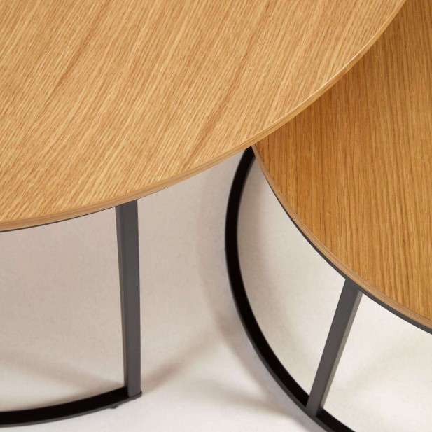 Set Yoana 2 mesas auxiliares nido Ø 80 cm/Ø 50 roble/metal negro - Kave Home Set Yoana 2 mesas auxiliares nido Ø 80 cm/Ø 50 roble/metal negro - Kave Home