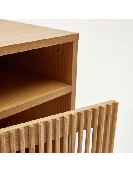 Mesita de noche Beyla madera fresno/chapa roble 53 x 62 cm - Kave Home