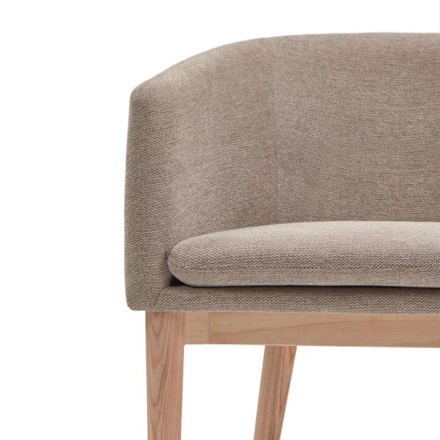 Silla Harlan chenilla marrón/patas fresno - Kave Home Silla Harlan chenilla marrón/patas fresno - Kave Home