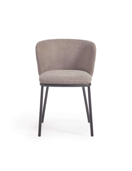 Silla Ciselia chenilla marrón claro/acero negro - Kave Home