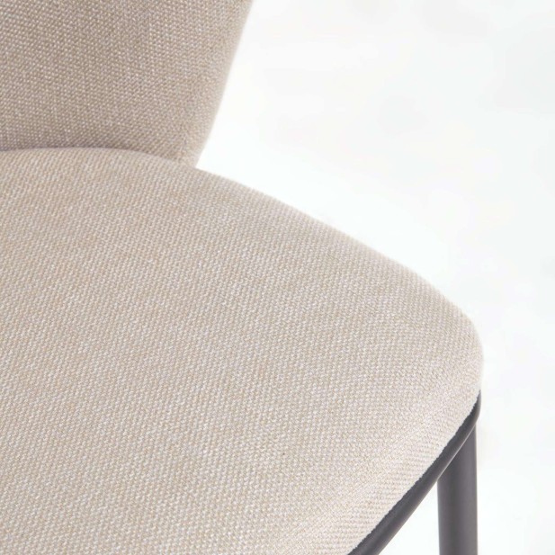 Silla Ciselia chenilla beige/acero negro - Kave Home