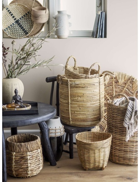 Mesa Auxiliar MILOS, Madera Reciclada Negro - Bloomingville. Vackart