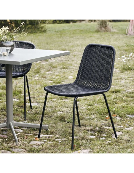 Silla de comedor HAPUR, Ratán Sintético / Metal Negro - House Doctor. Vackart