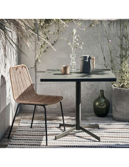 Mesa HELO 80x80 cm de Comedor, Metal Verde - House Doctor. Vackart