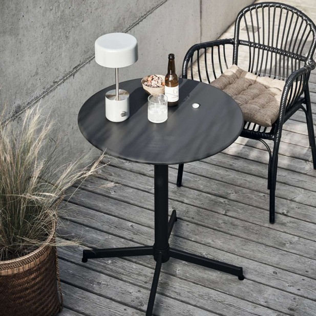 Mesa HELO Ø70 cm de Comedor, Metal Negro - House Doctor. Vackart