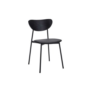 Silla MUST, Madera Negro / Metal / Piel Sintética - House Doctor. Las exclusivas sillas de diseño nórdico de House Doctor en Vackart, tu tienda de diseño online.