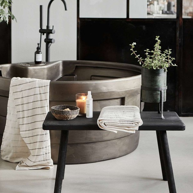 Banco NADI 81x38 cm, Madera Negra - House Doctor. Vackart