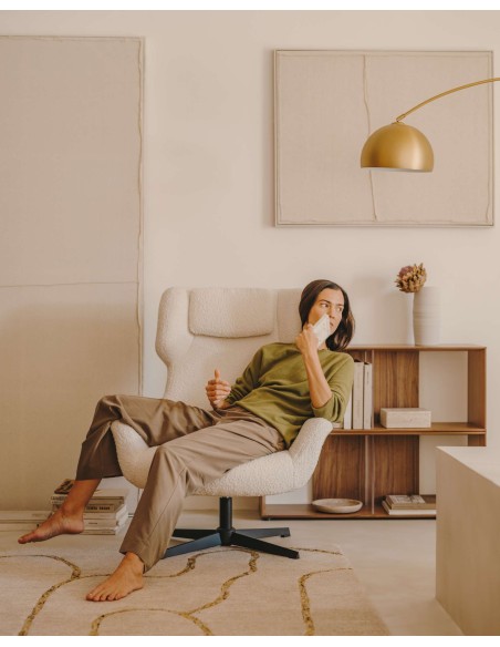 Butaca giratoria Zalina, borreguito blanco - Kave Home; S0900005J33