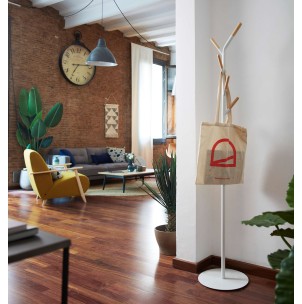 Perchero Nerb acero blanco, madera natural 175 cm - Kave Home; A784E05 2