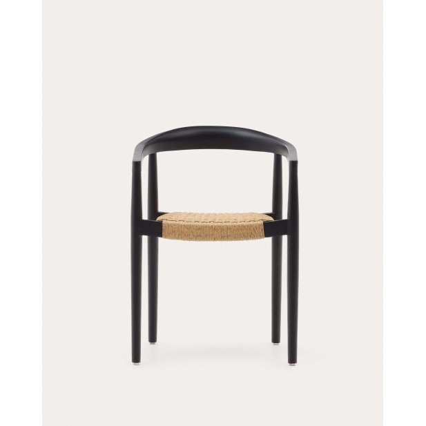 Silla exterior Ydalia, madera teca negra, ratán Kave Home J0600076SS46