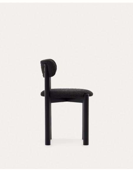 Silla Nebai borreguito negro, roble negro FSC MIX Credit - Kave Home; C0100117TB01