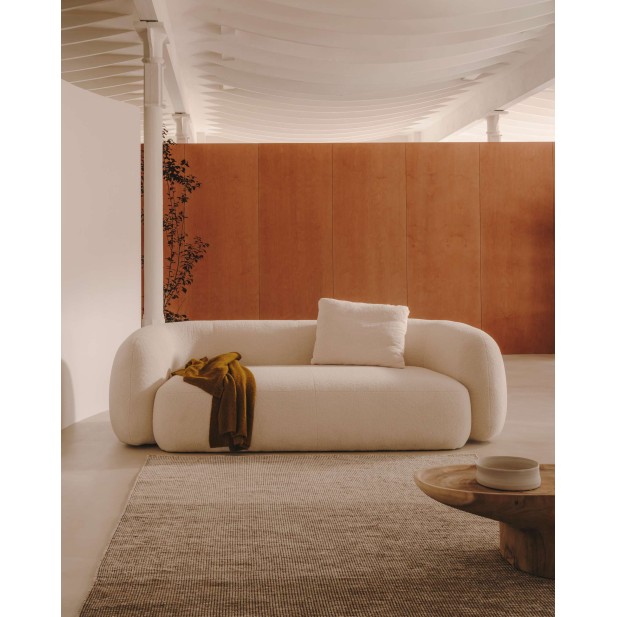 Sofá Martina 3 plazas de borreguito crudo 240cm - Kave Home; S83130HI39