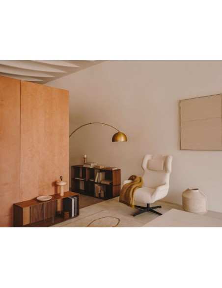 Lámpara de pie Madali, latón, mármol blanco - Kave Home. L0200003RR83