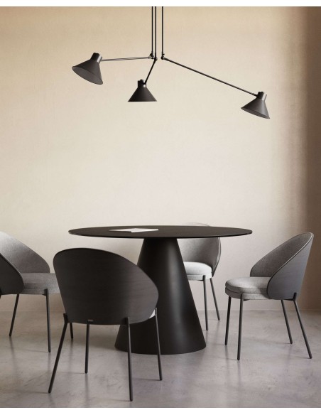 Silla Eamy gris claro, fresno / metal negro - Kave Home. C0100004HE12