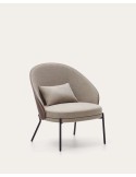 Sillón Eamy marrón claro chapado en fresno con acabado wengué y metal con acabado negro - Kave Home