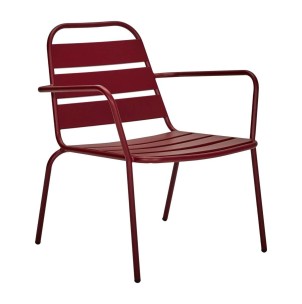 Silla Exterior con Brazos HDHelo, Metal Rojo - House Doctor. Las exclusivas sillas de diseño nórdico de House Doctor en Vackart, tu tienda de diseño online.