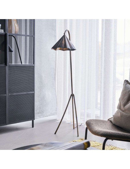 Lámpara de Pie HDFlola, Latón Antiguo - House Doctor. Vackart