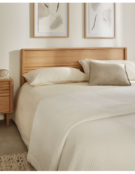 Cama Lenon de madera y chapa de roble para colchón de 180 x 200 cm FSC MIX Credit - Kave Home