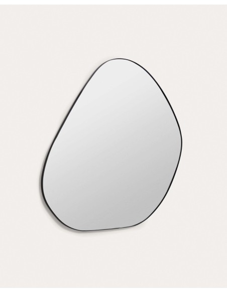 Espejo Anera de metal negro 84x108,5 cm - Kave Home. Vackart YG0162R01