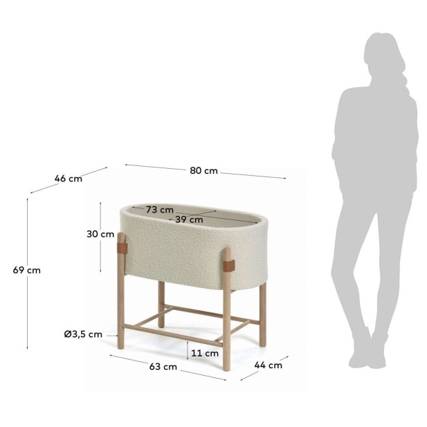 Moisés Adara de borreguito blanco y...