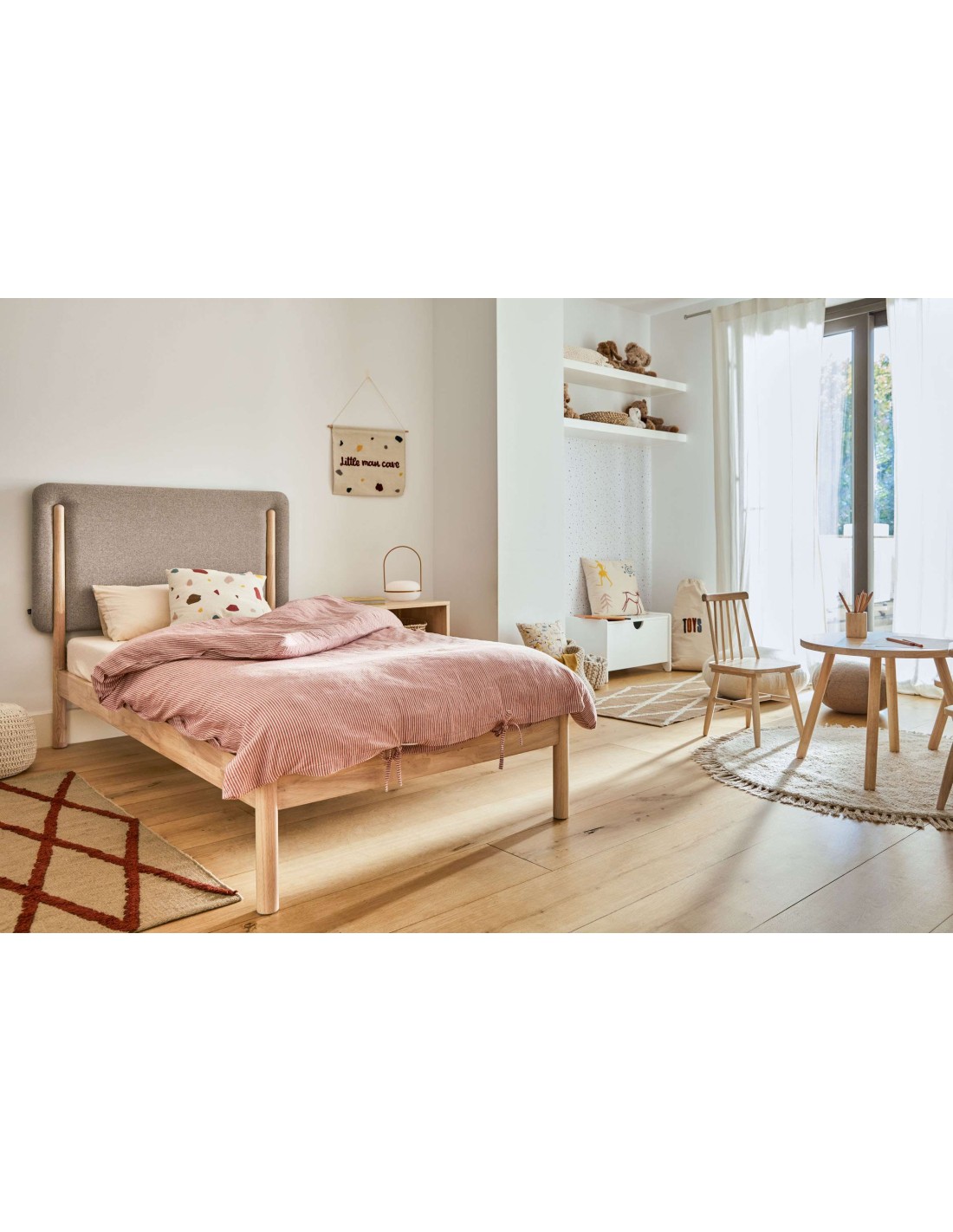 Silla infantil Tressia madera maciza caucho con acabado natural - Kave  Home. CC2084M46