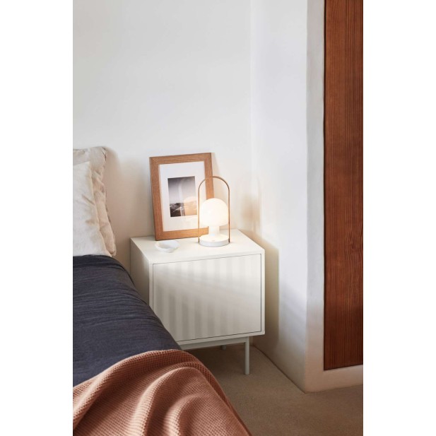 Mesita de Noche SIERRA 48x35 cm, DM Blanco / Metal - Teulat. Vackart Mesita de Noche SIERRA 48x35 cm, DM Blanco / Metal - Teulat. Vackart