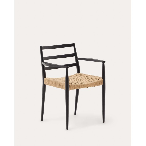 Silla Analy con reposabrazos madera maciza de roble acabado negro FSC 100% asiento cuerda  - Kave Home