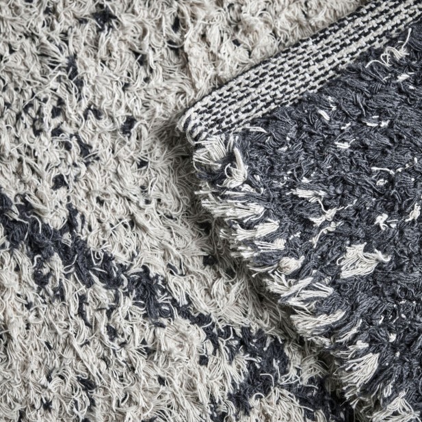 Alfombra HDCRUZ 200x140cm, Blanco Roto / Negro- House Doctor 206230059