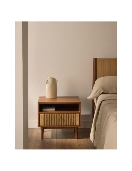 Mesita de noche Elan de chapa y madera maciza de nogal con cuerda 51x45cm FSC Mix Credit - Kave Home